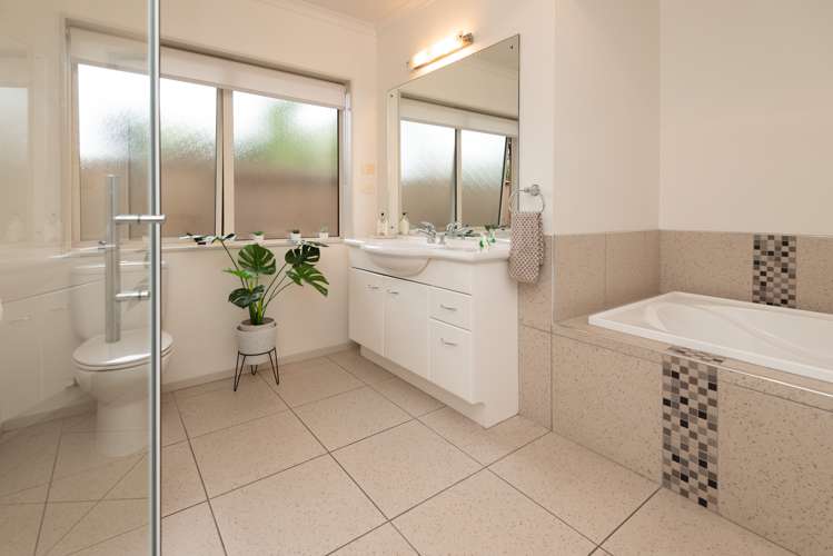 7 Columbia Crescent Beachlands_20