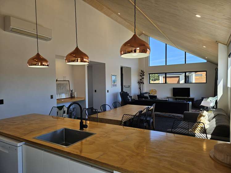 21 Mistake Drive Lake Tekapo_16