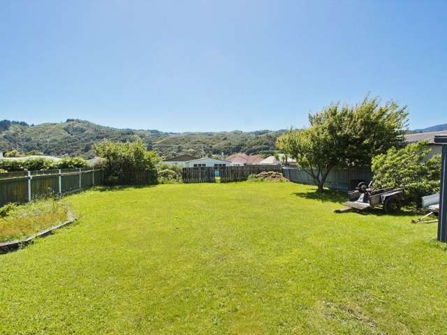 27 Bledisloe Crescent Wainuiomata_2