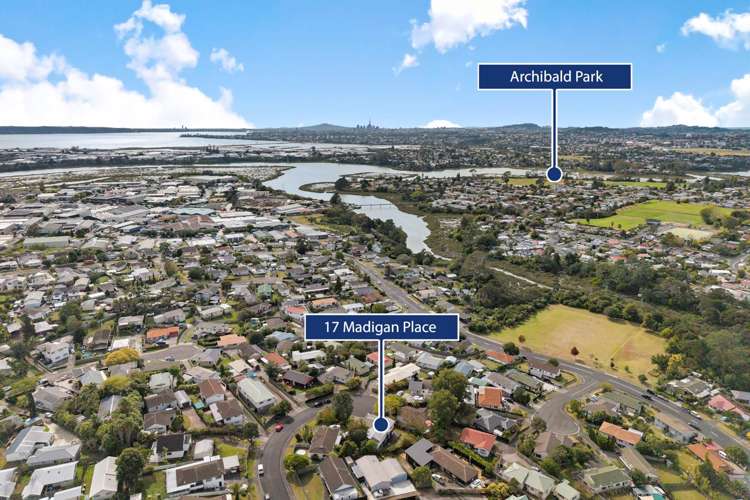 17 Madigan Place Glendene_36