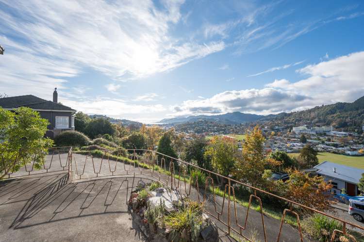 34 Jenner Road Toi Toi_23