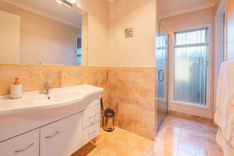 38 Pacific Avenue Poraiti_12