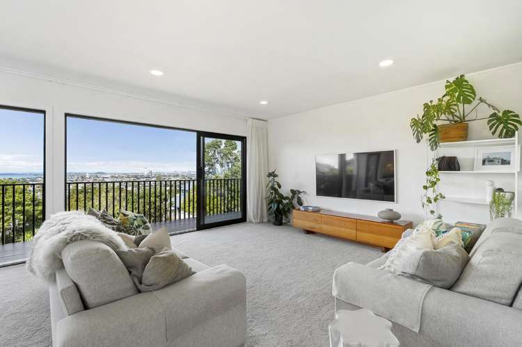 2/86 Seaview Road Castor Bay_8