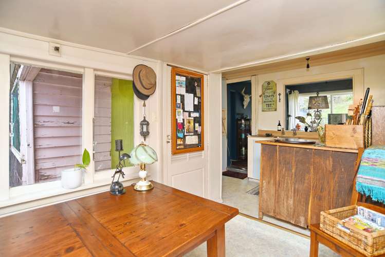 43 Batten Grove The Pines Beach_19