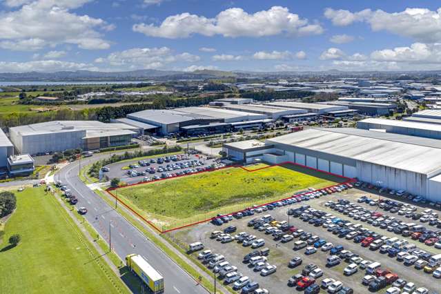 5,587sqm freehold Airport land