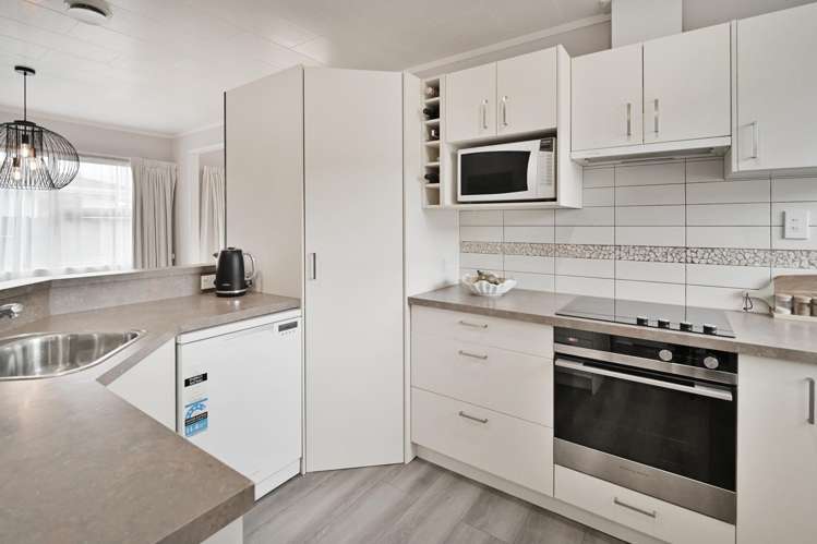 47 Wynyard Crescent Tamatea_1