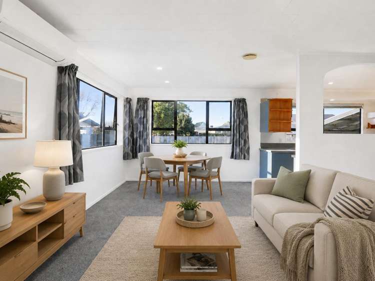 69 Lewis Street Glenview_8