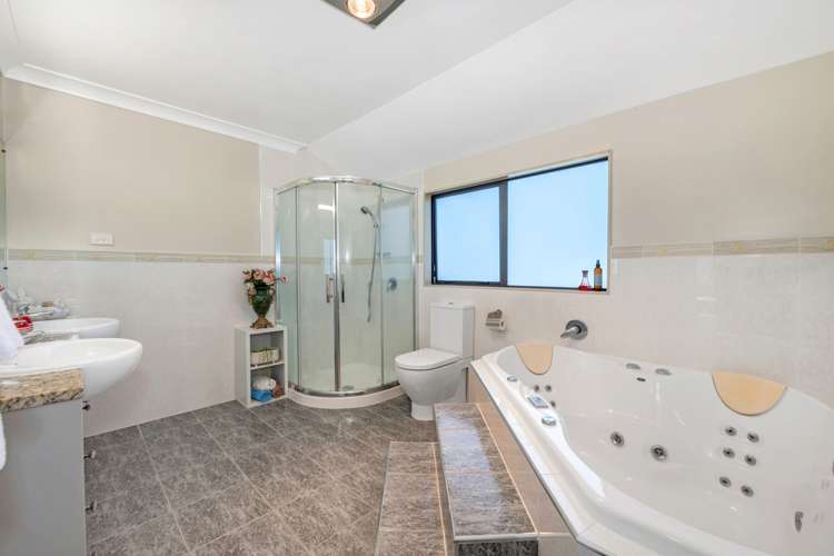 26 Chateau Rise Flat Bush_21
