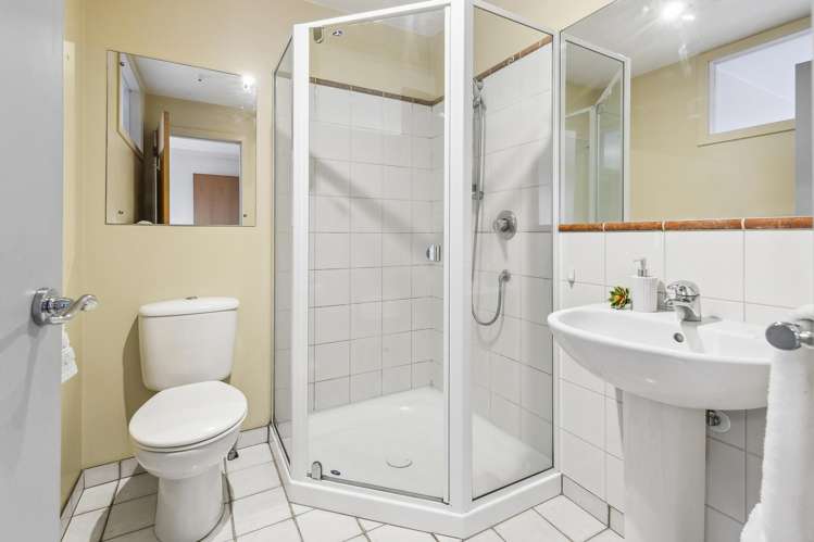 8/125 Thorndon Quay Pipitea_12