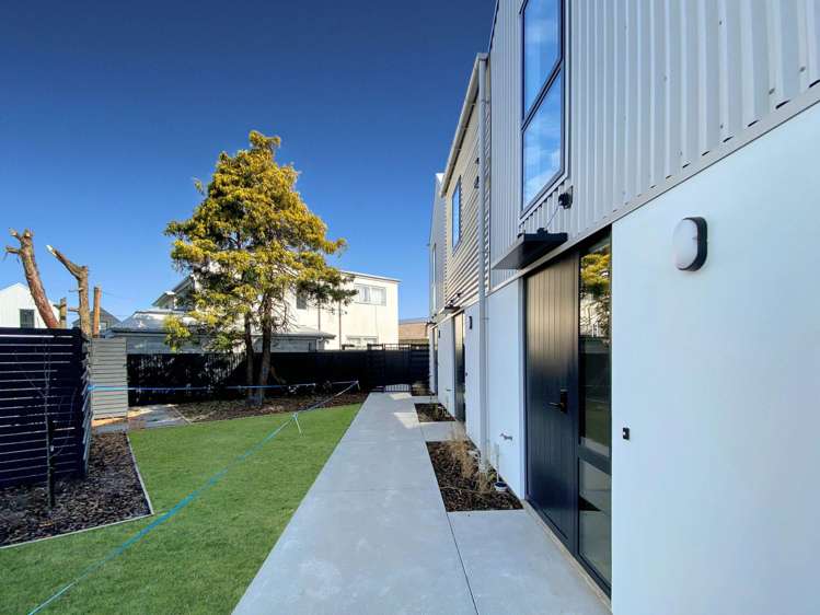 11/45 Dickens St Addington_17