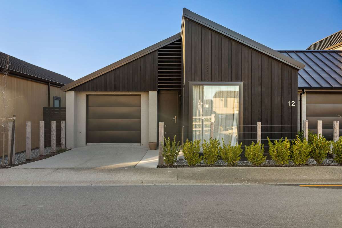 12 Chapman Way_0