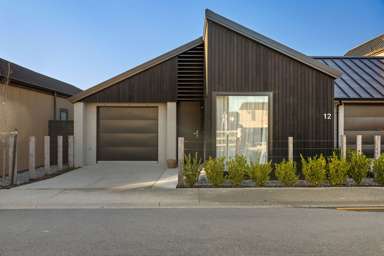 12 Chapman Way_1