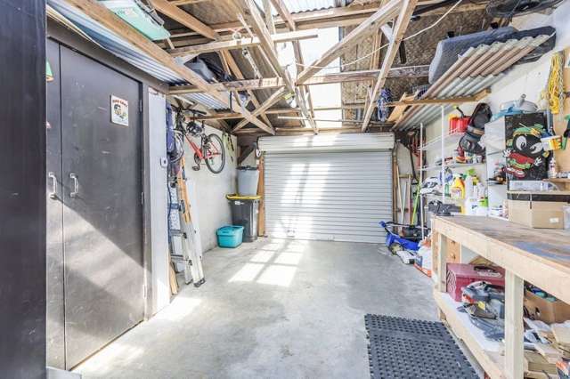 2/10 Downing Street Crofton Downs_2