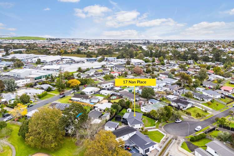 17 Nan Place Pakuranga Heights_23