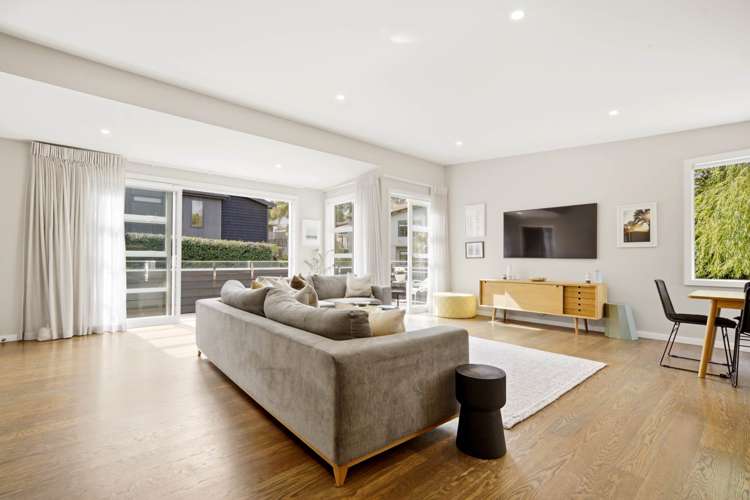 64 Heathcote Road Castor Bay_29