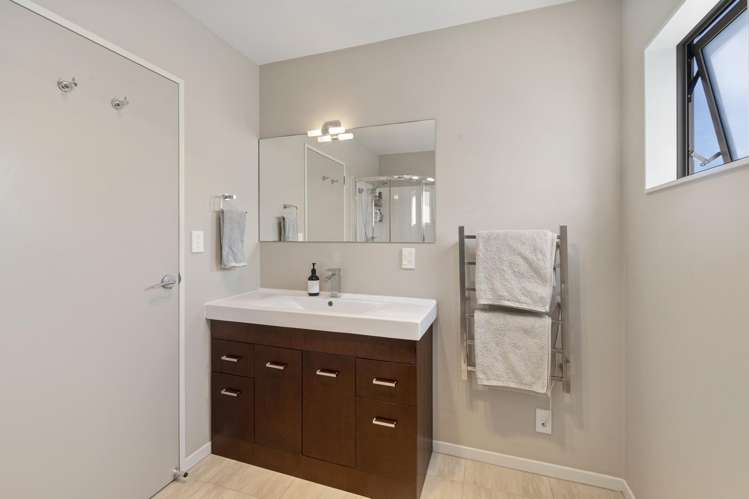 682C Beach Road Browns Bay_15