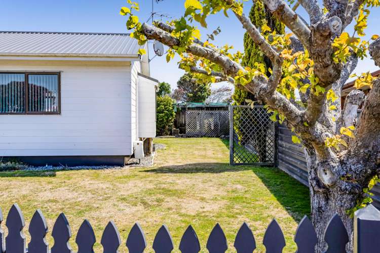 11 Heather Lea Hawera_31