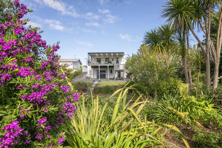 63 Fruitvale Road New Lynn_0