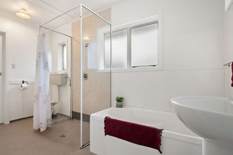 60 Bournemouth Crescent Aranui_16