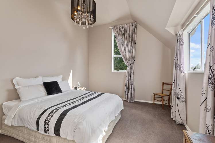 28 Thomsons Road Burnham_12