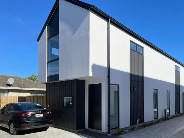 Brand New Quality Townhouse with Allocated Carpark