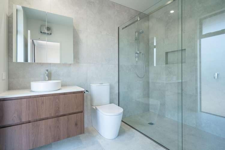 12 Hallmark Drive Hope_14