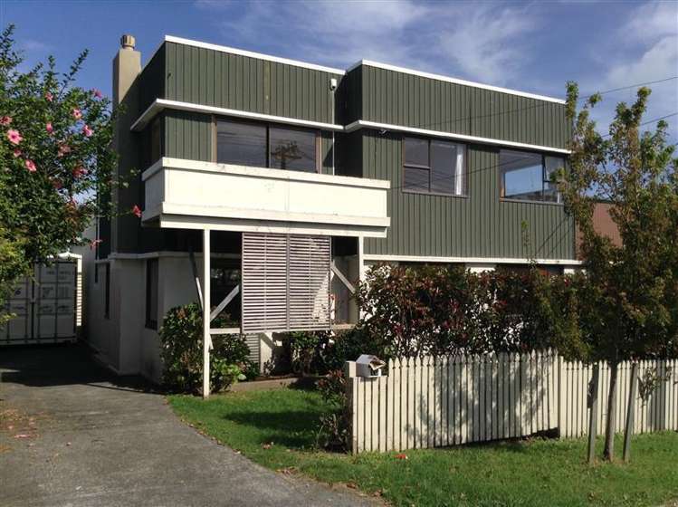 15 Westwell Road Belmont_0
