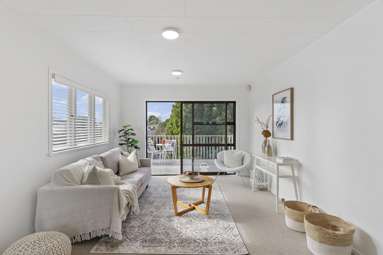 2/231 Birkdale Road_1
