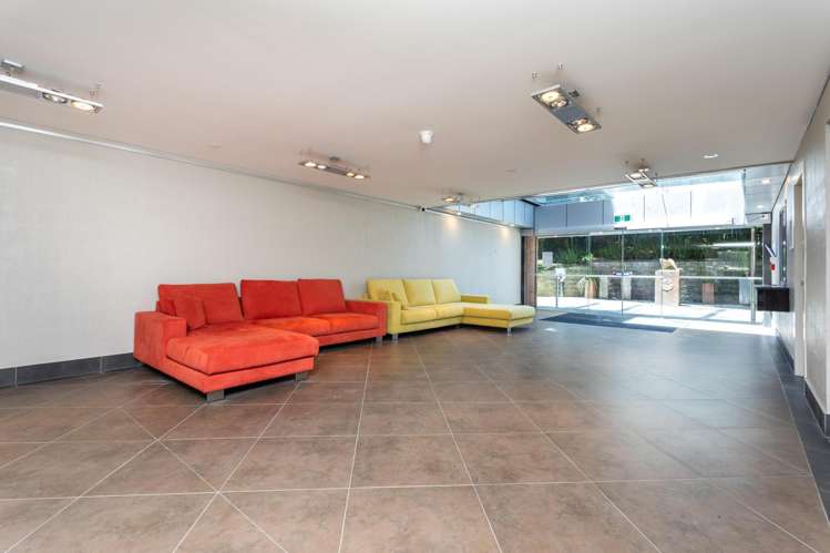 223/4 Wagener Place Mount Albert_21