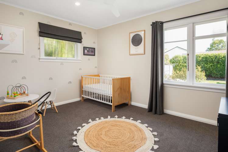 4 Edinburgh Crescent Redwoodtown_10