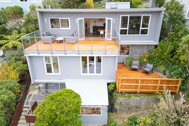 RENOVATED, VIEWS, VERSATILITY, & LOCATION!