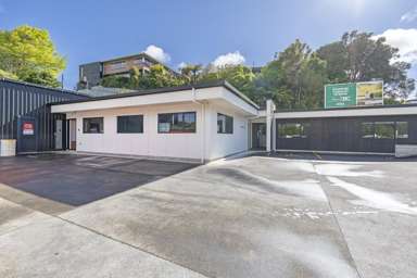 462 Devon Street West_2