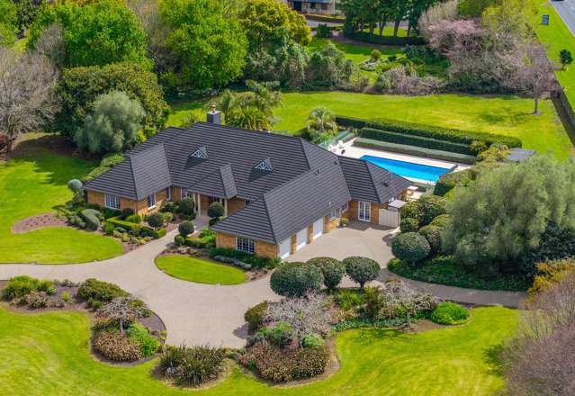 Luxury Karaka Lifestyle - 4 Lots RC Approved