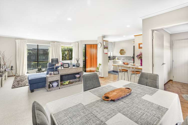 7 Kirk Close Rototuna_7