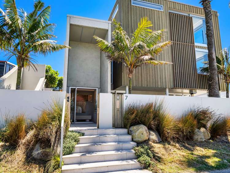 7 Surf Road Mt Maunganui_37