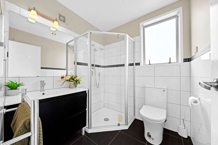 4A Korotaha Terrace Rothesay Bay_13