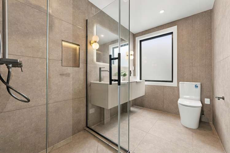 2A Rangitoto Terrace Milford_15