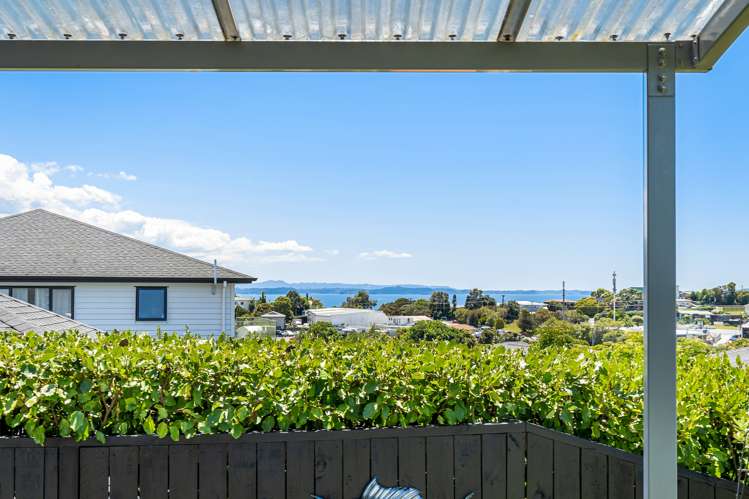 22 Woodridge Drive Stanmore Bay_12
