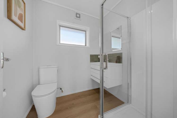 3/3 Koromiko Street New Lynn_14