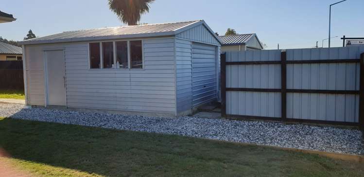 115 Creek Road Allenton_9