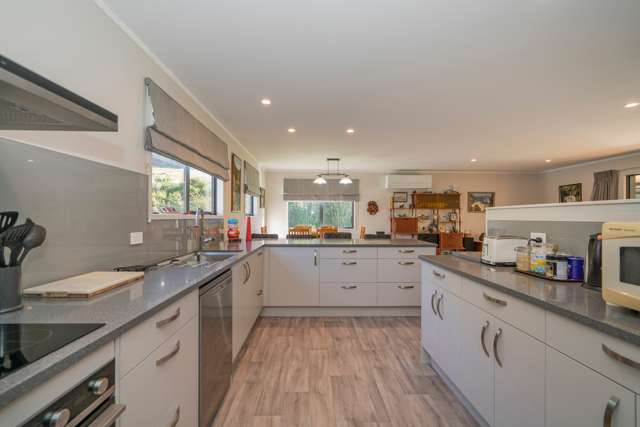 42 Orchard Road Waihi_3