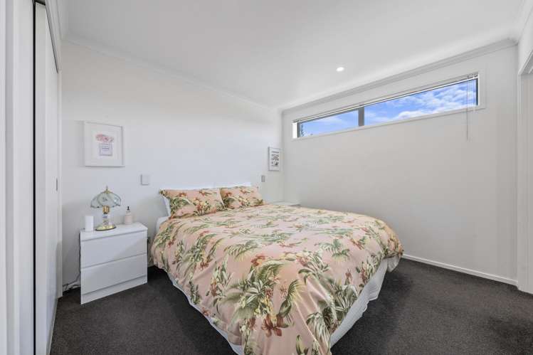 1158 East Coast Road Kaiaua_15