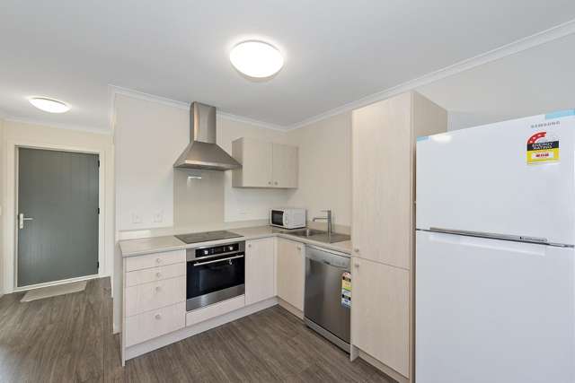 2 Chiefs Court 1074_3