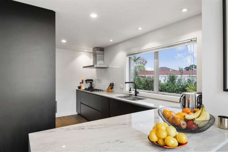 246c Hurstmere Road Takapuna_18