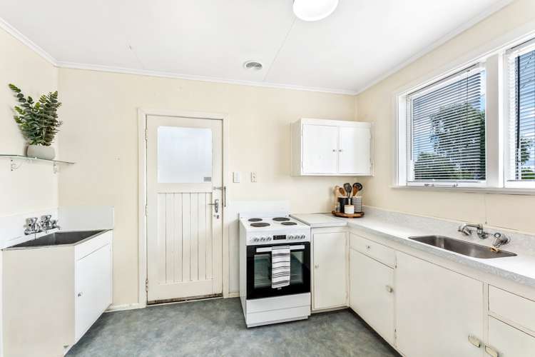 1240a Fergusson Drive Brown Owl_6