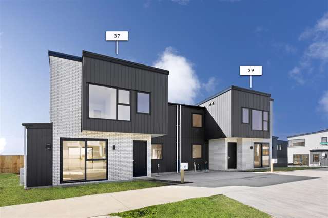 Brand New Brick and Weatherboard Duplex