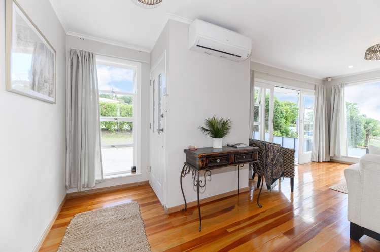 32 South Lynn Road Titirangi_8