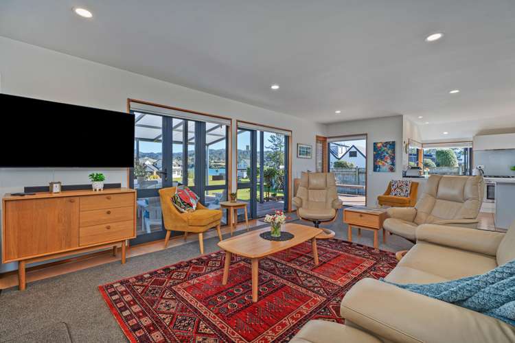 29 Pleasant Place Pauanui_12