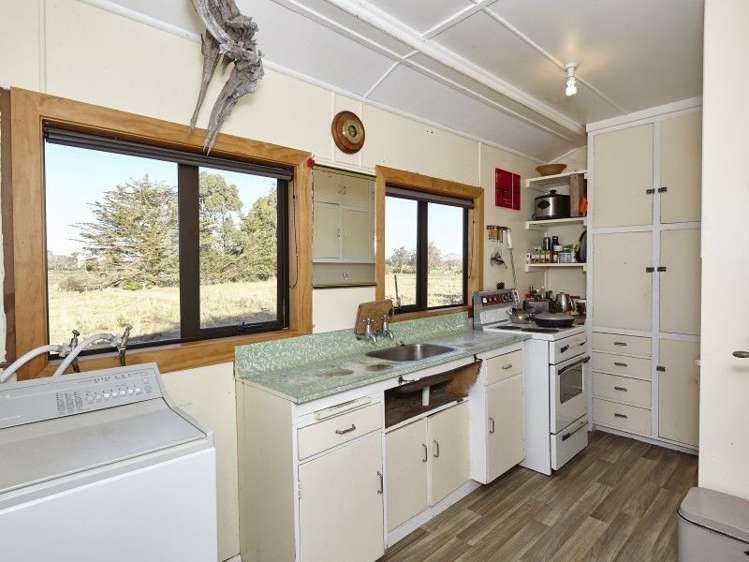 56 Amesbury Road Sefton_14