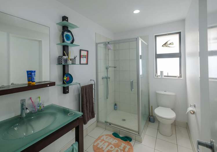 147 Alec Craig Way Gulf Harbour_5